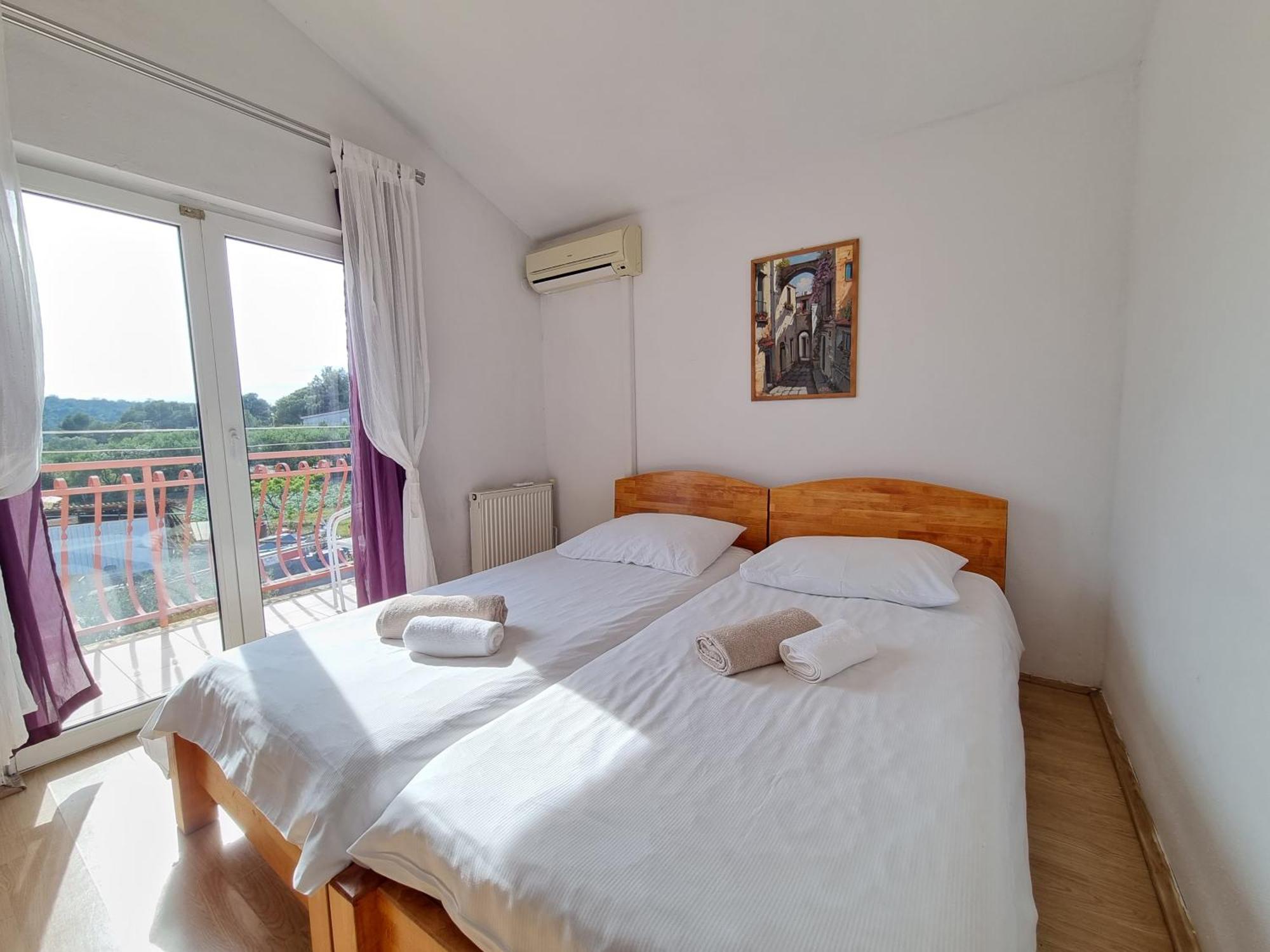 Rooms Slavica אוקרוג גורניי חדר תמונה