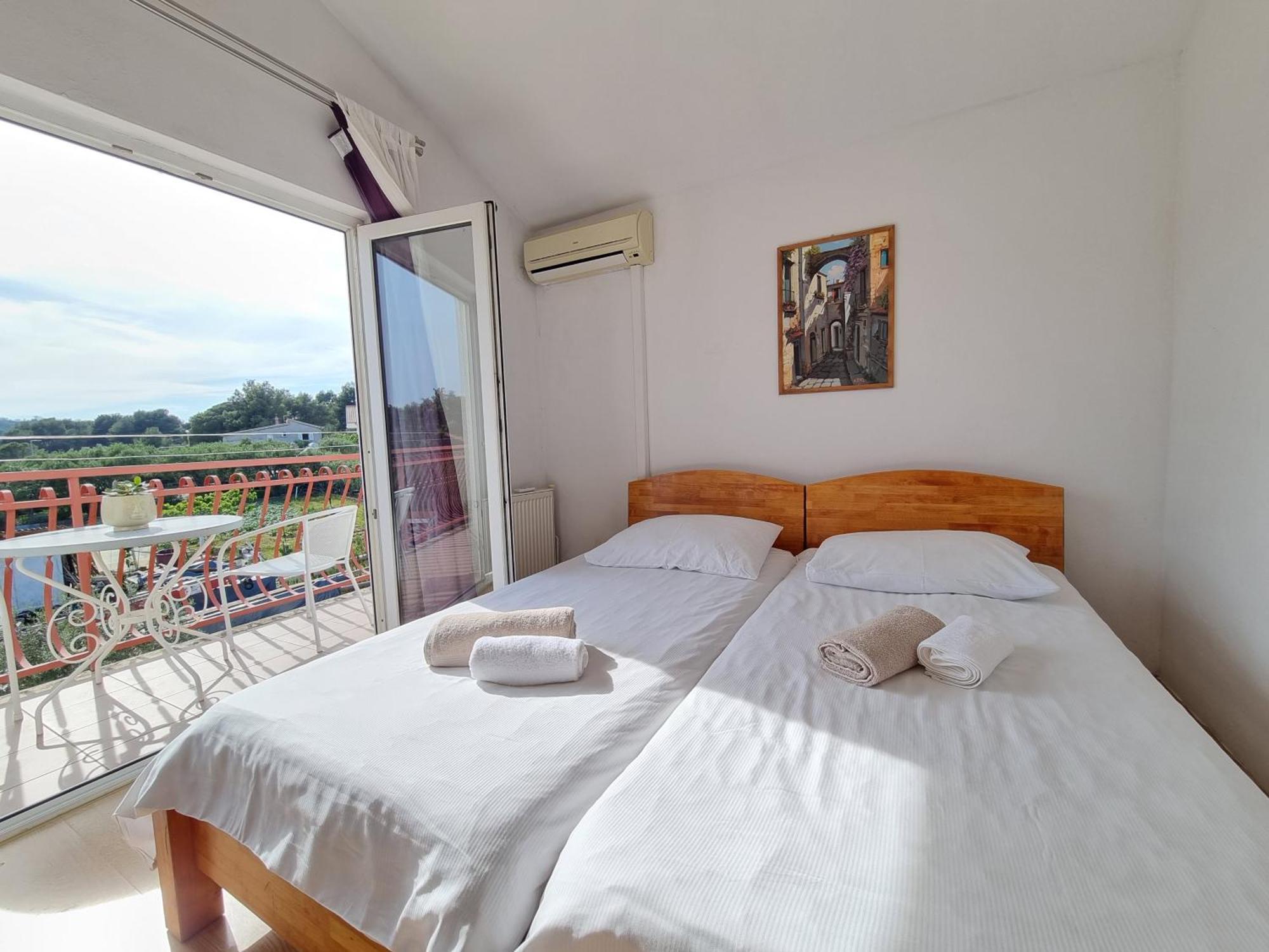 Rooms Slavica אוקרוג גורניי חדר תמונה